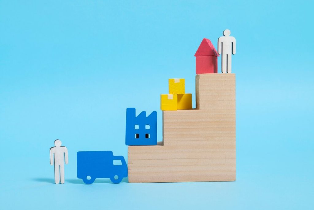 B2B And Manufacturing - -